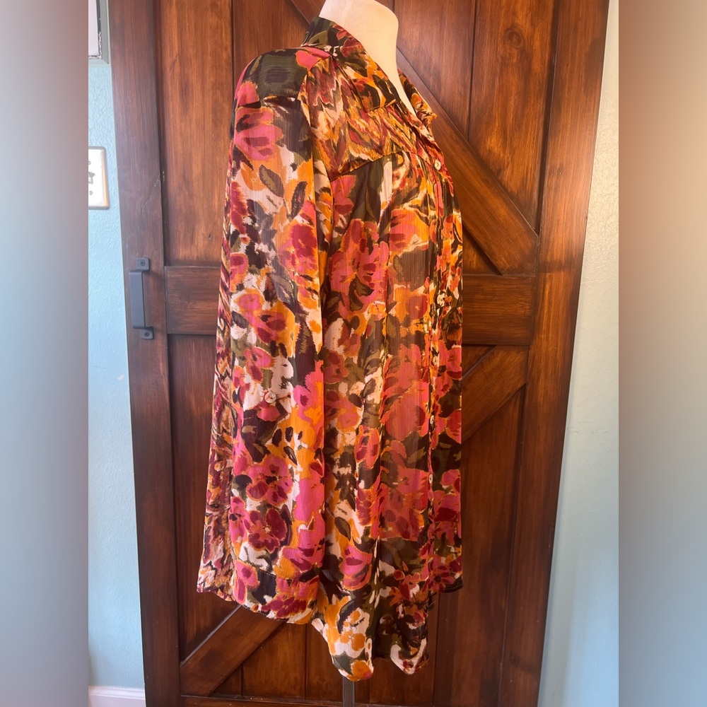 Fig and Flower Sheer Floral Blouse Women's 2X - Picture 5 of 8